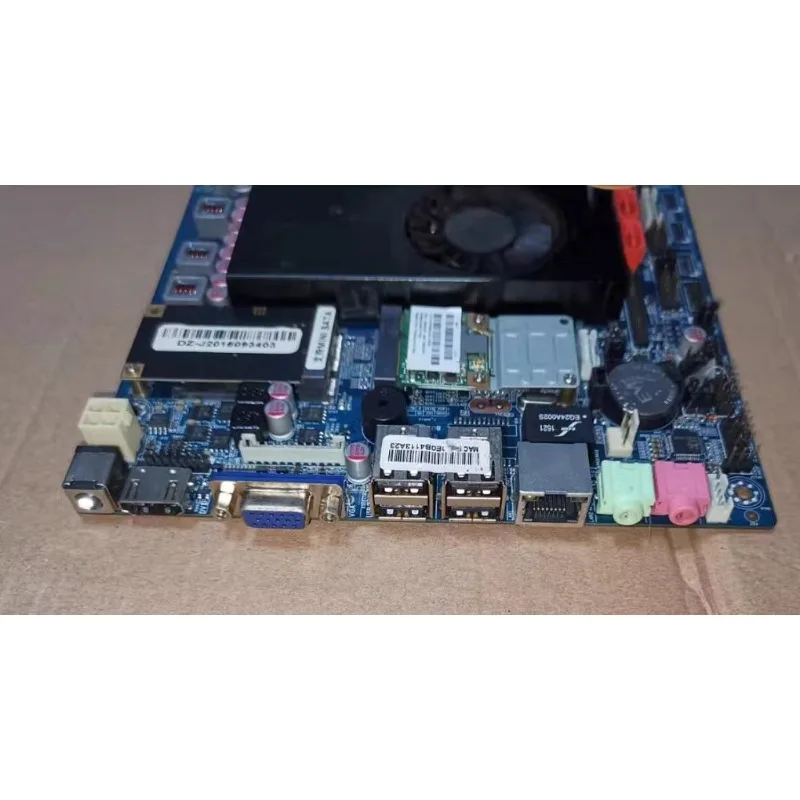 

Applicable to ITX-1037T-2C 2U2C 1037U industrial computer POS machine, download machine, advertising machine 17 * 17 ultra-thin