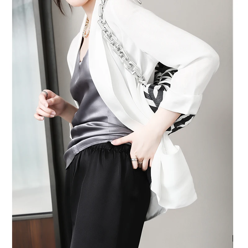 Damska marynarka biznesowa casual z satyny acetatowej, o unikalnym kroju, w stylu western, idealna do dojazdów do pracy.