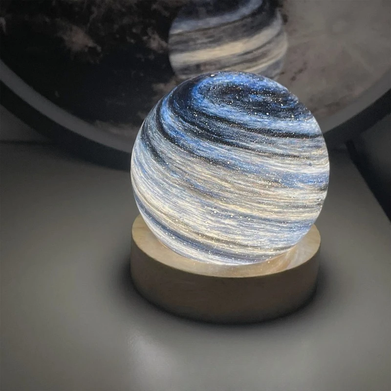 

Romance Planet Night Light Creative Festival Heart Birthday Gift