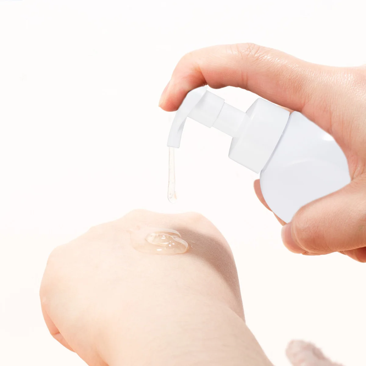 2 個 300 ミリリットル発泡ボトルディスペンサー再利用可能なペットポンプ容器シャンプーボディウォッシュ洗顔料ポータブル詰め替え旅行用