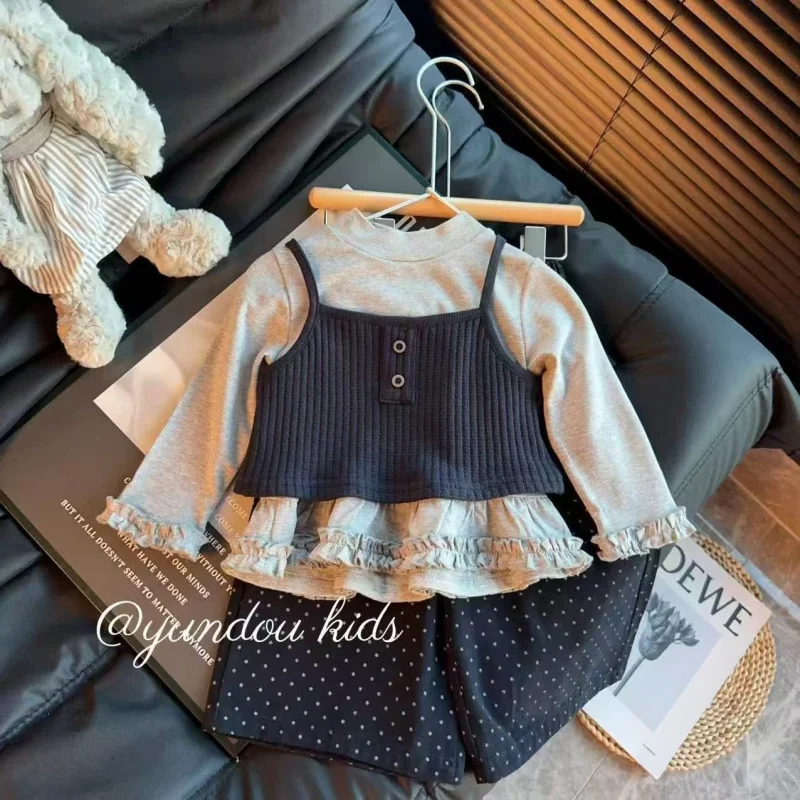 

Girls' Spring Outfit Set2026New stylish and versatile spring baby polka dot wide-leg pants three-piece set for children