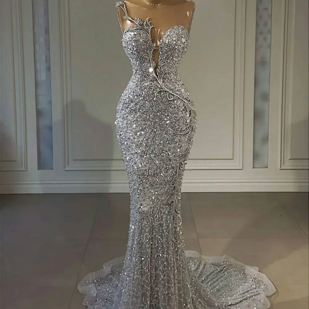 

Luxury Silver Crystal Evening Dresses Women Lace Beaded Mermaid Sequined Prom Gowns Sheer Neck Robe De Soiree Vestidos 2024