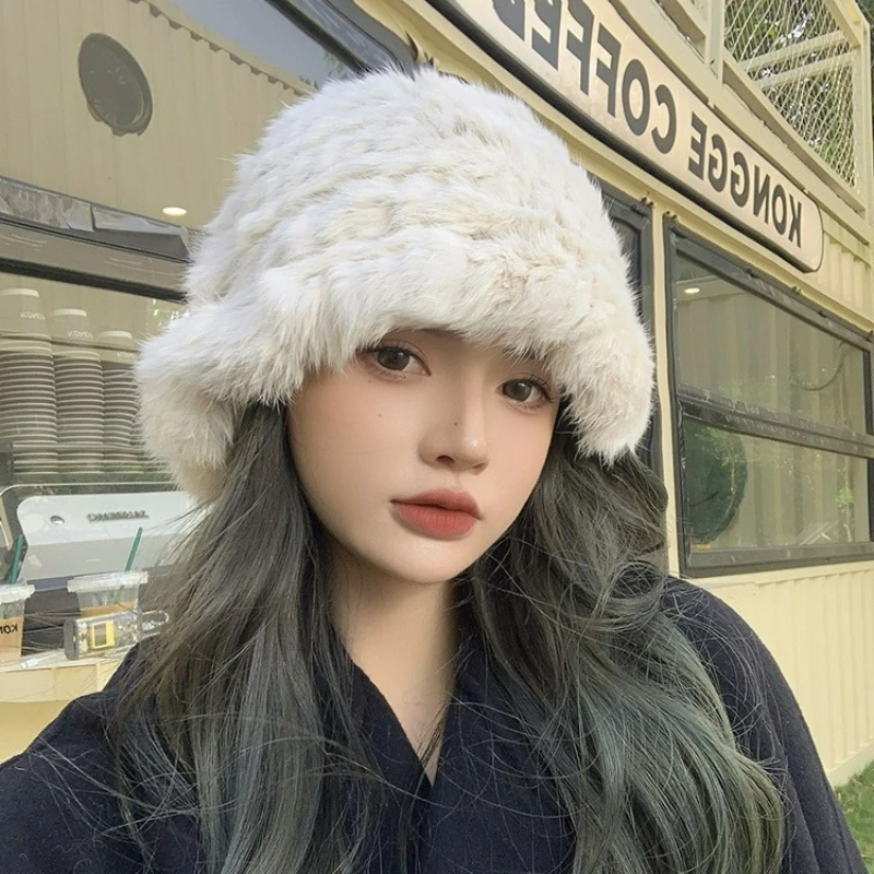 قبعة قطيفة بيضاء من فراء الأرنب الأصلي، دفء الخريف والشتاء، قبعة صياد السمك لحماية الأذن، قبعة صغيرة محبوكة من الفرو، ناعمة ومريحة