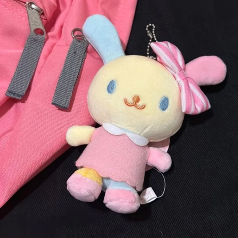 Pluszak Sanrio Usahana z kokardą, różowa spódniczka, breloczek, zawieszka do plecaka, torby do pracy, etui na telefon, ozdoba na klucze, prezent