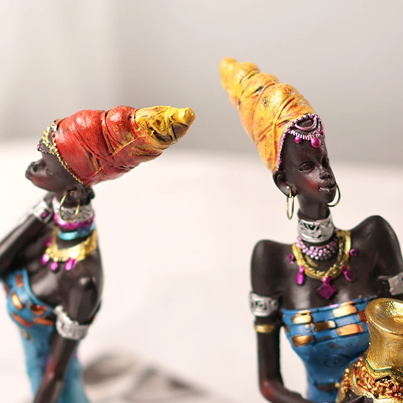 NORTHEUINS Resin African Black Women\'s Ornaments Exotic Holding Pottery Jars Home Living Room Desktop Decor Statues Art Figures