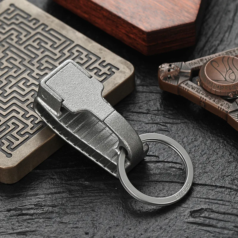 Men 304 Stainless Steel One-Piece Buckle Keychain, Engravable Creative Car Key Holder Key Ring Waist Hanging Pendant