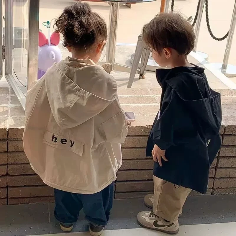 

2 3 4 5 6 7 Years Spring Boys Jacket Letters Fashion Handsome Autumn Boys Windbreaker Coat Long Sleeves Hooded Zipper Outerwear