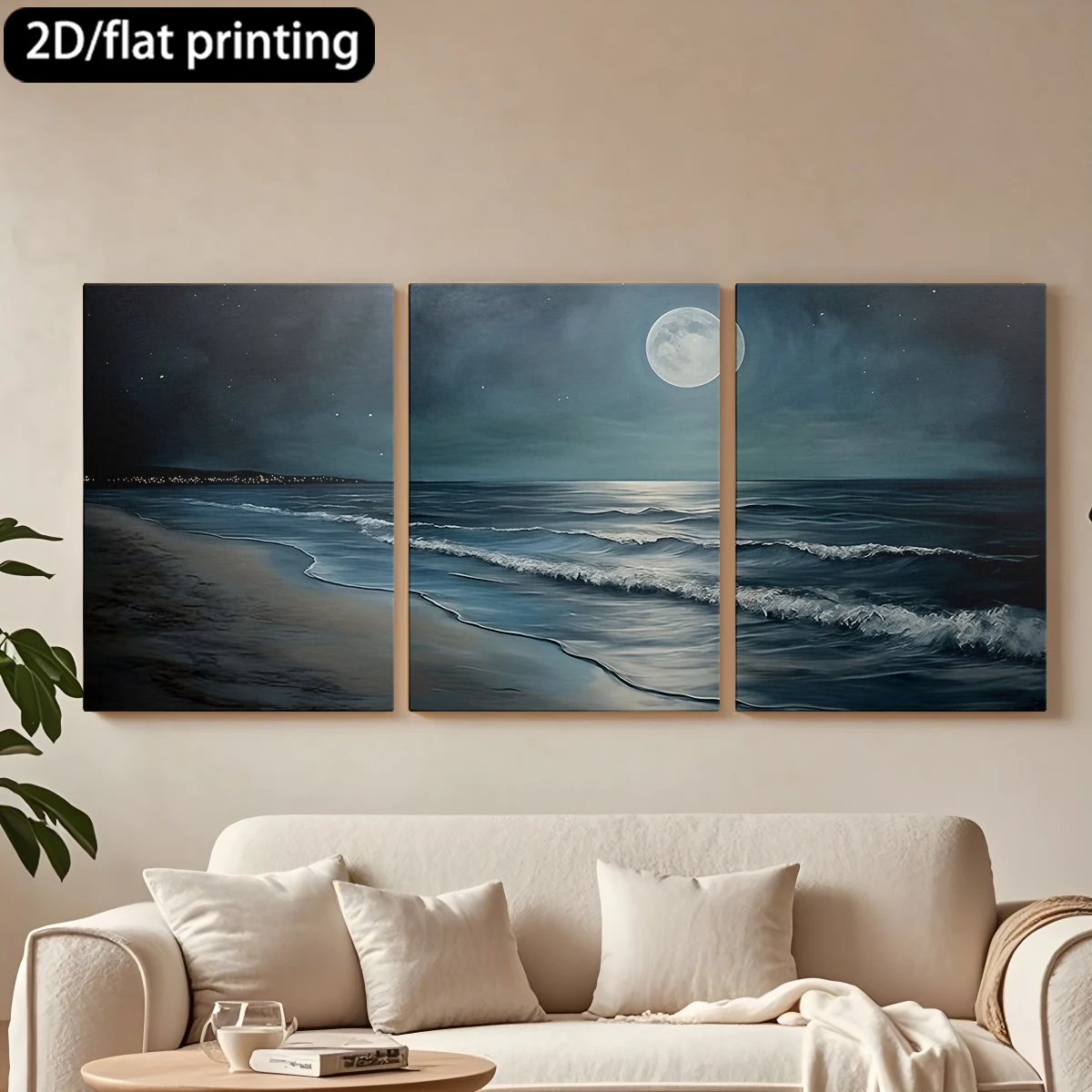 Pintura decorativa en lienzo de tres paneles: Playa iluminada por la luna, olas suaves, luna llena.