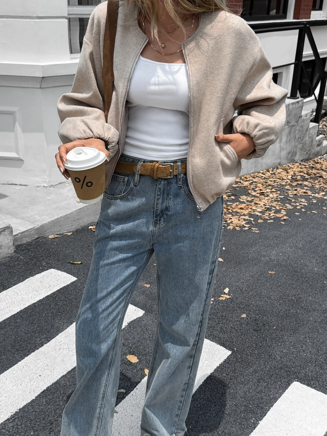 

Новая осенне-зимняя модная повседневная однотонная приталенная куртка на молнии с длинным рукавом и круглым вырезом, 4 цвета