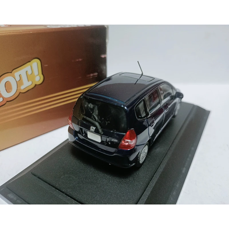 에브로 1:43 스케일 핏 재즈 메탈릭 블루 4도어 합금 스포츠카 모델 클래식 성인 기념품 선물 정적 디스플레이