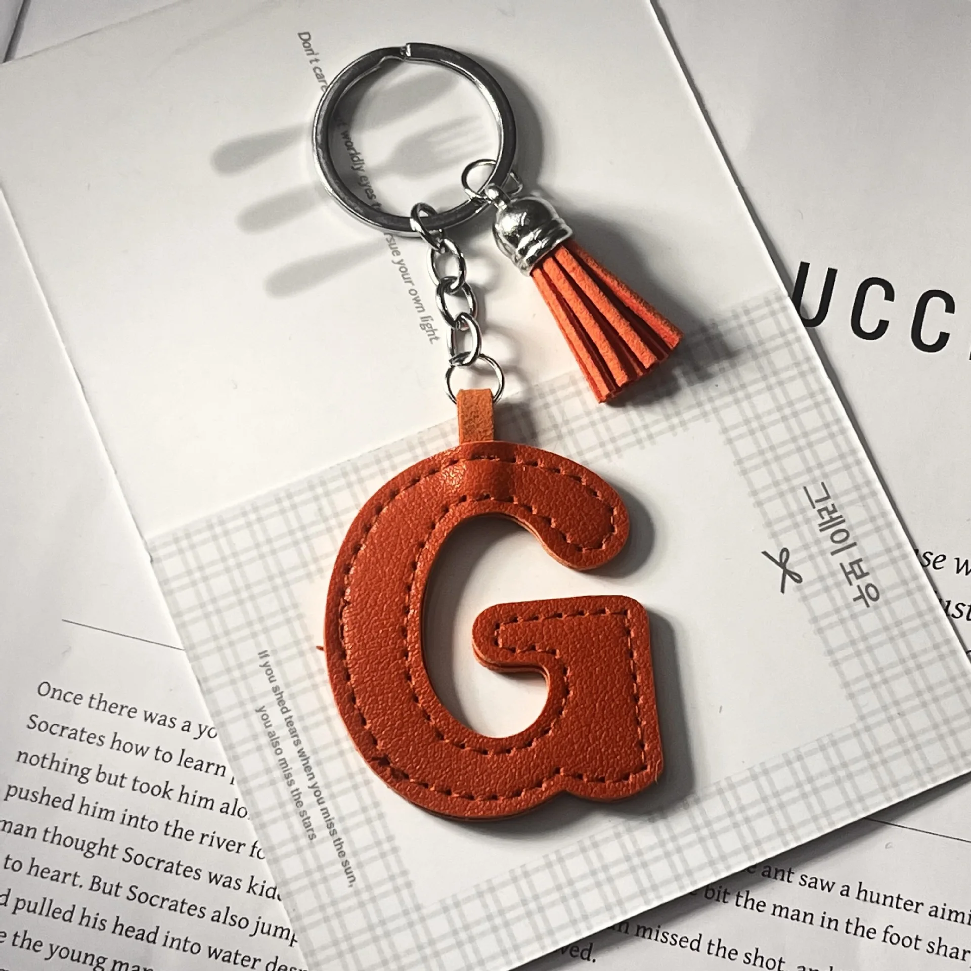 PU-Leder A bis Z Alphabet Mode-Schlüsselanhänger 26 Initialen Buchstaben Schlüsselring Bonbonfarben Quasten Anhänger Auto-Schlüsselanhänger Geschenk – Detail 10