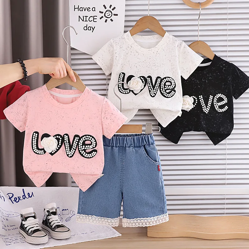 

Girls' Summer Outfits2026Baby summer outfit with large letter print, short-sleeved denim shorts, new stylish two-piece set