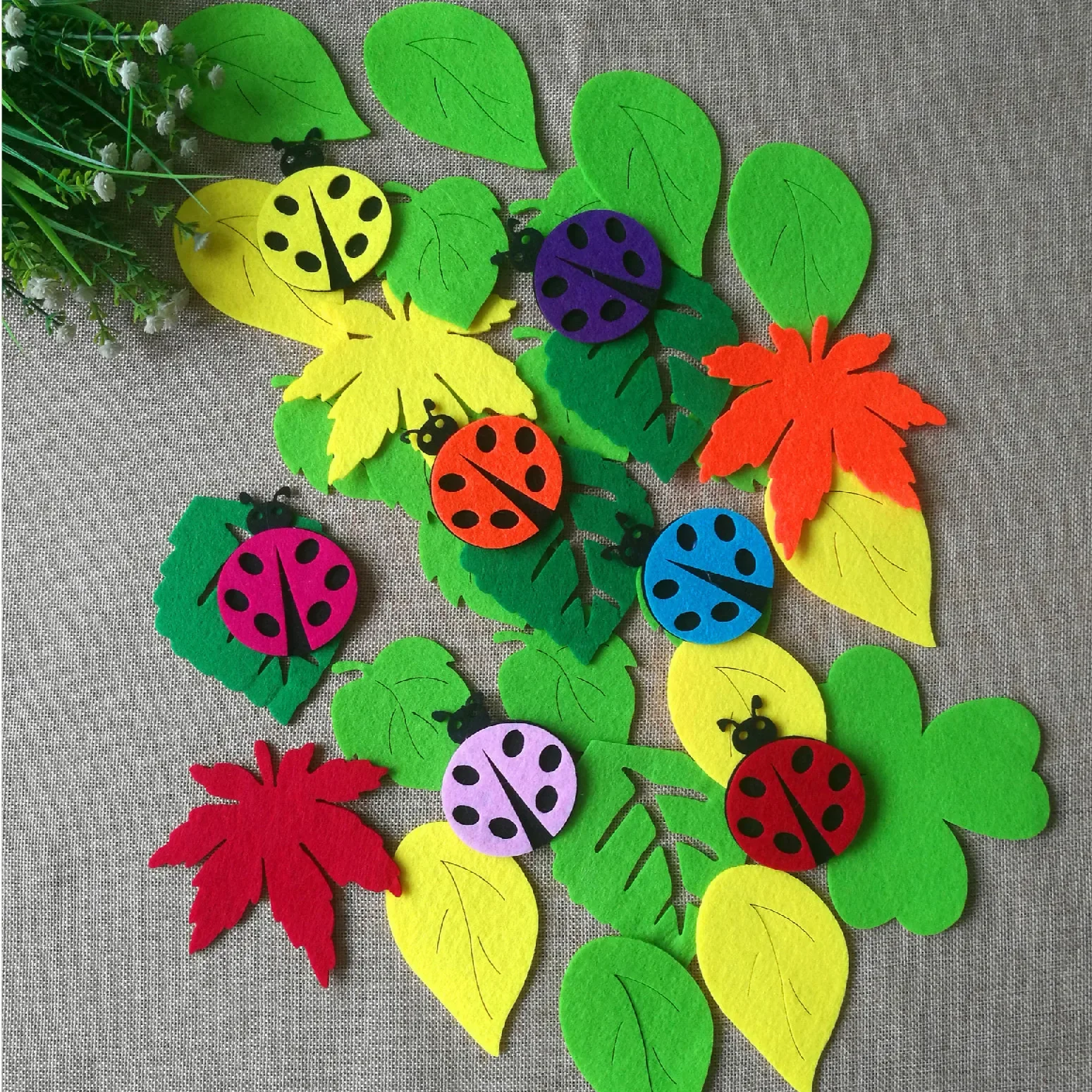 Leaves Handmade Felt Pad Non Woven Green Tree Patch Kindergarten School Wall Sticker Decoration Kid DIY Party Crafts Accessories