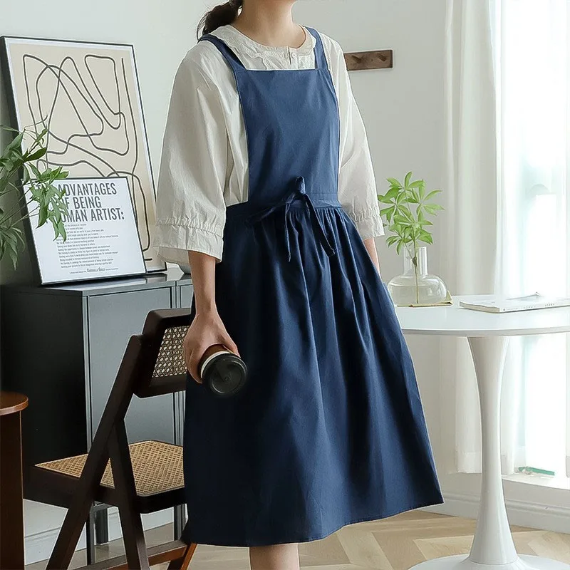 

Long Pleated Waterproof Cotton Kitchen Apron with Pockets Women's Cross-back Ruffled Cooking Baking Pinafore for Catering Salon