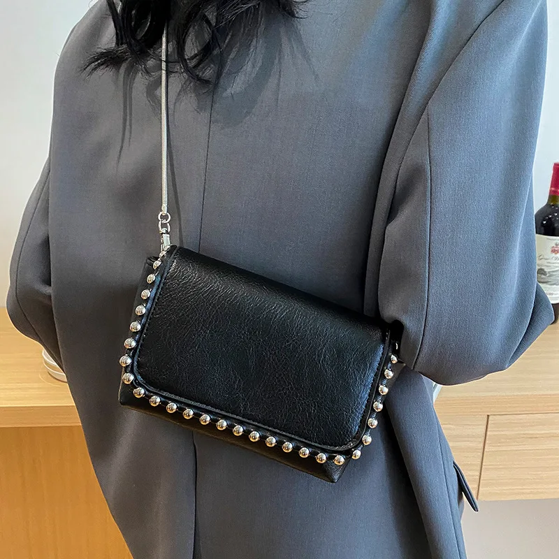 

Fashion Rivet Crossbody Bags for Women Luxury Beading Shoulder Bag Black PU Leather Handbags Chains Flap Lipstick Phone Purses