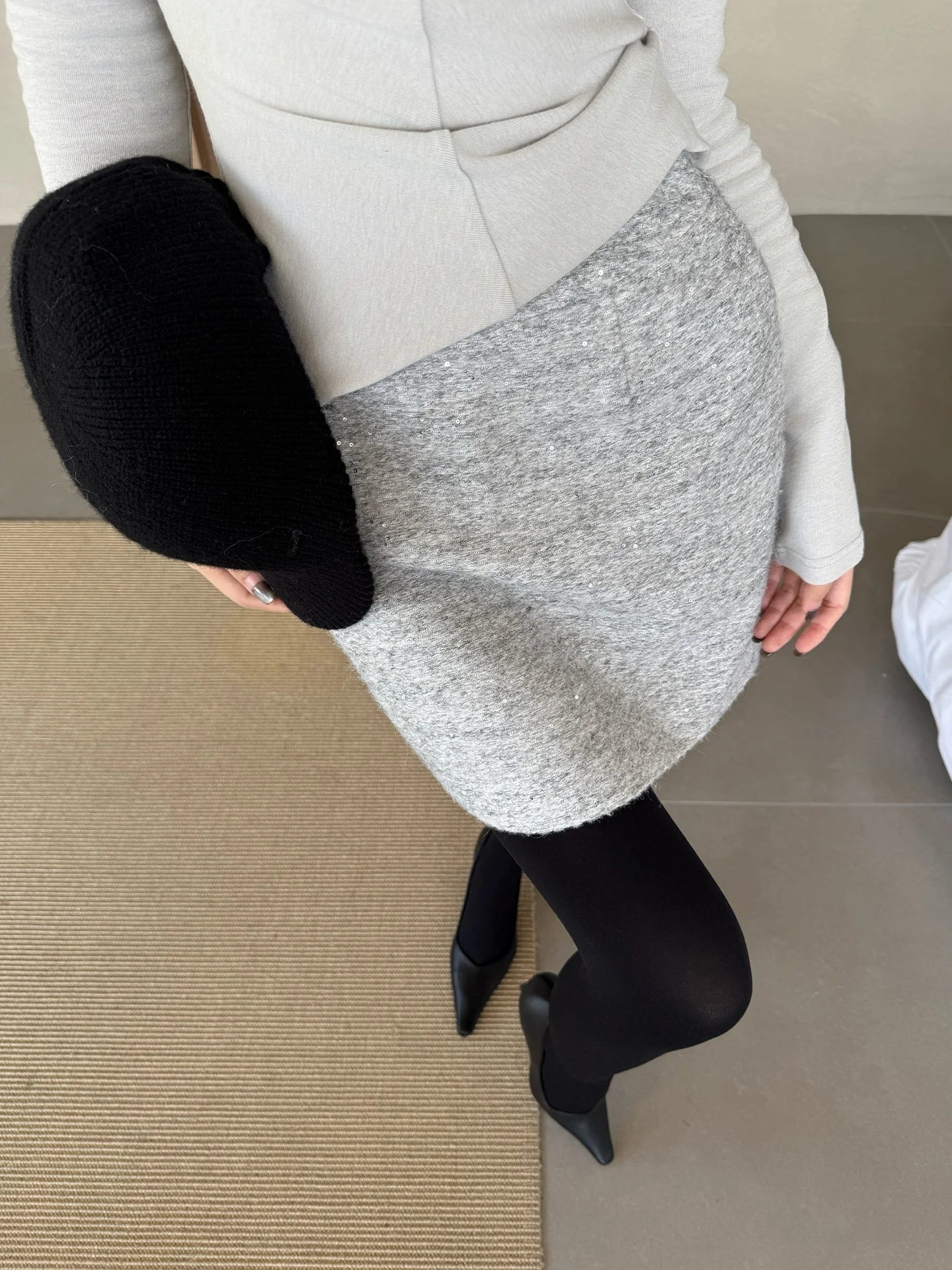 

Alin Woolen Half Skirt Shiny Sequin Tweed Winter High Waist A-Line Short Skirt Women's Commute Style Polyester Fiber Blend