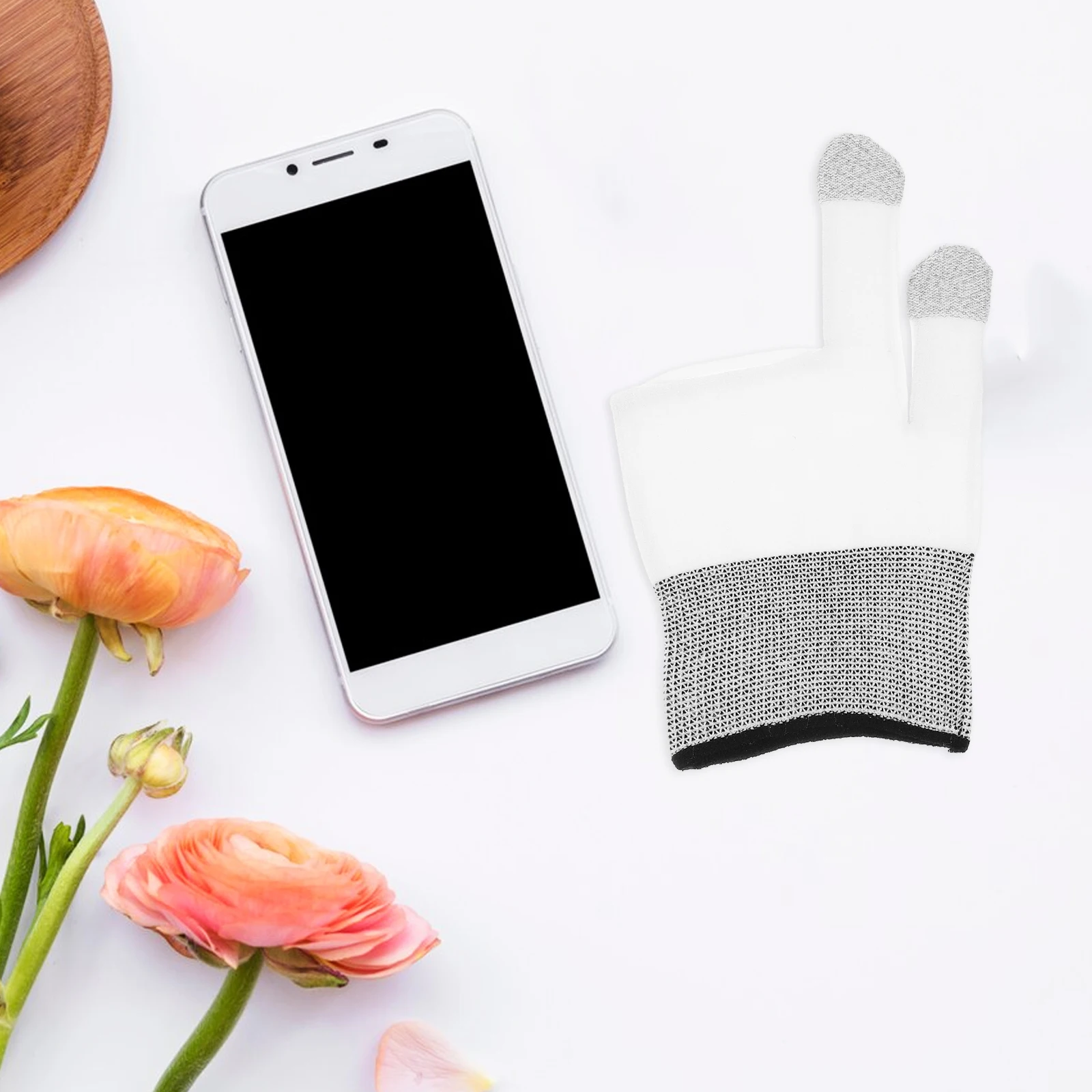 

1Pair Comfortable Finger Gloves for Mobile Gaming Breathable Anti-Slip Thumb Sleeves Lightweight Wearable Game Assistant