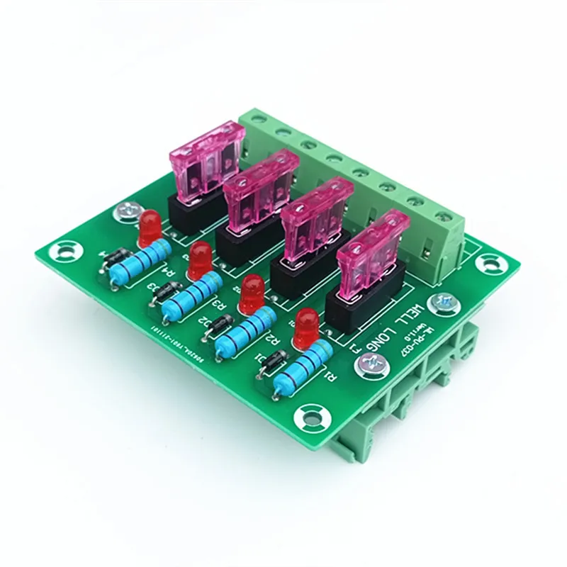 Painel do módulo de fusíveis de 4 dígitos e placa do módulo de distribuição