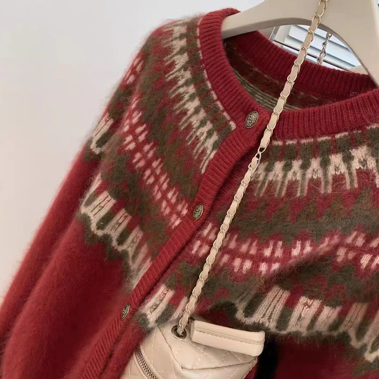 Hot selling new women\'s O-neck cardigan 100% pure wool sweater Autumn and winter fashion knitted long sleeved jacket Women\'s