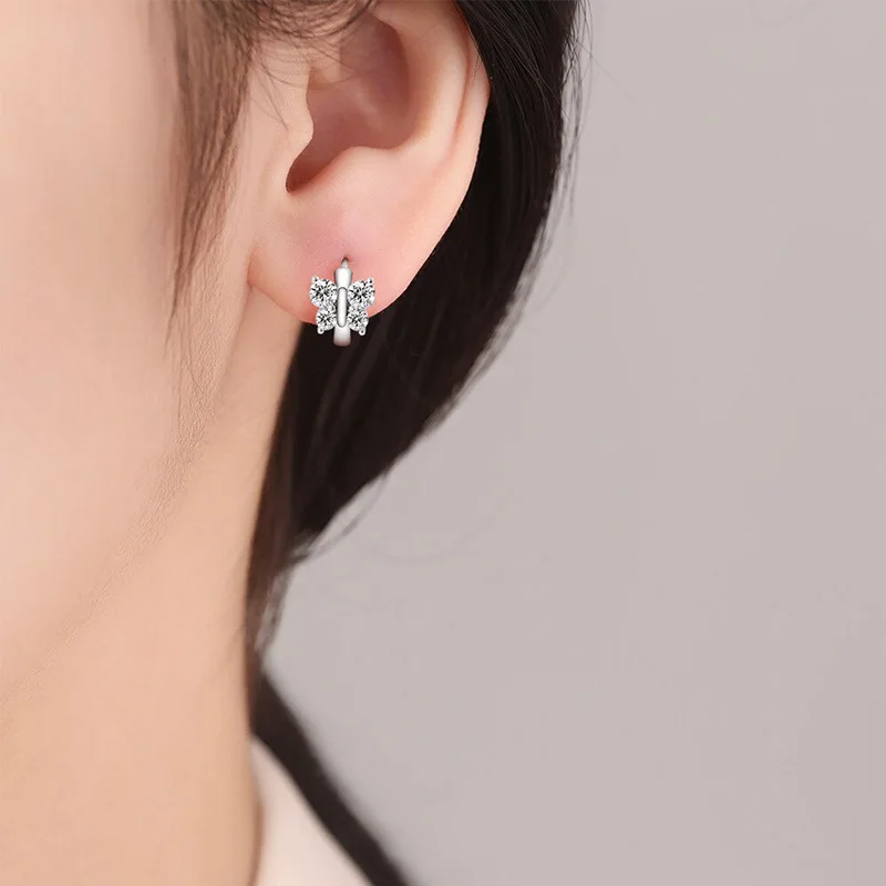 Korean-style 925 sterling silver coating, paired with 18K gold butterfly earrings. Designed specifically for women, it is elegan