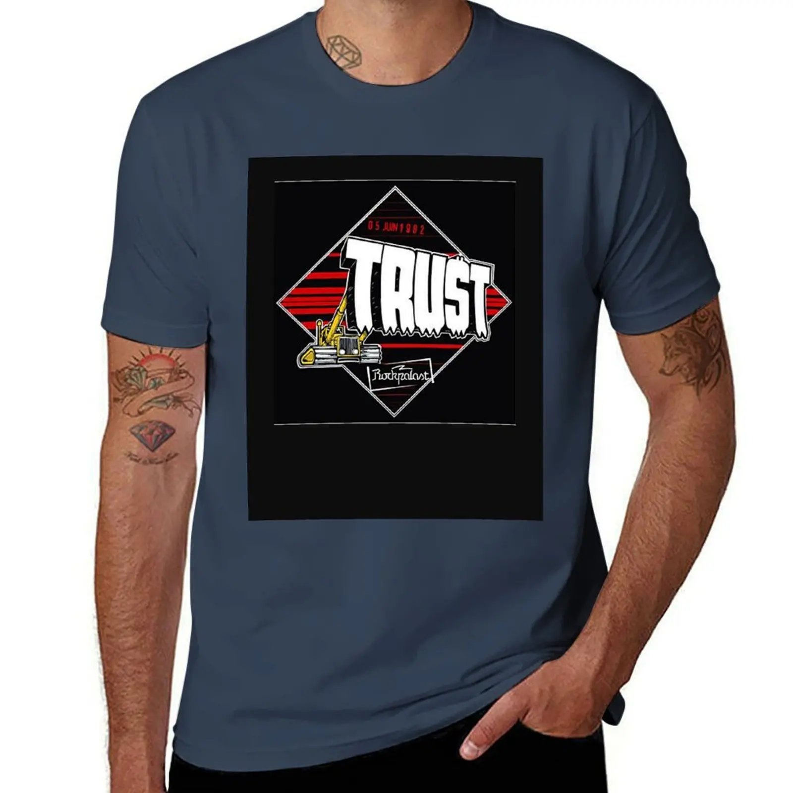 

TRUST Live au Rockpalast Album 2011 T-Shirt man t shirt heavy cotton man t shirt cotton t shirts for man graphic tees T-Shirt