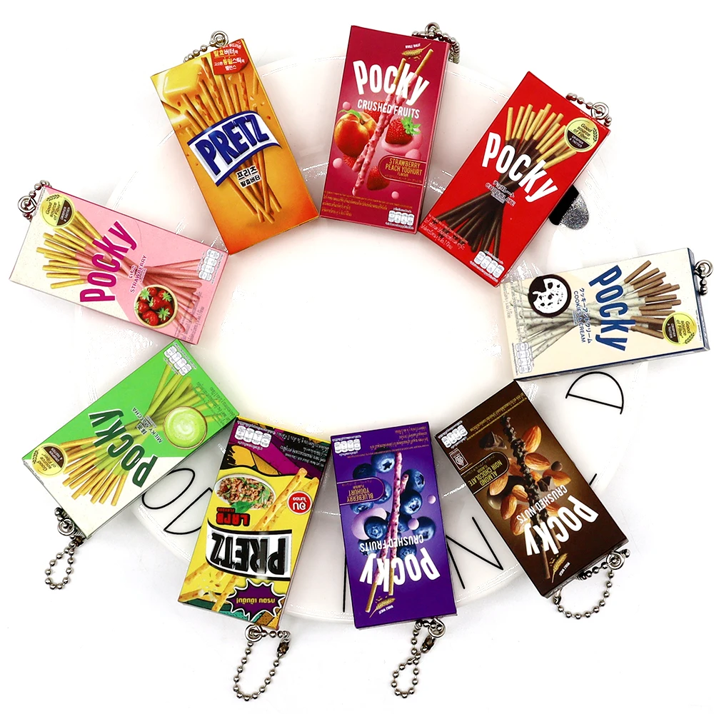 Simulation Japanese chocolate chip cookie bar key chain miniature miniature cute food play strawberry flavor cookie pendant