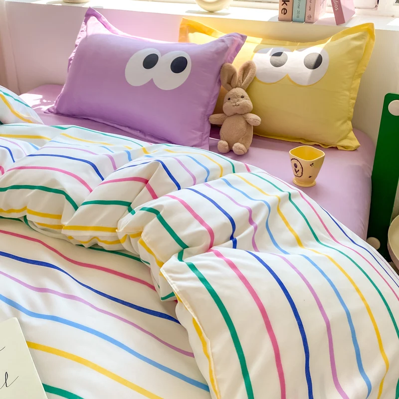 4pcs Simple Color Stripes Duvet Cover Set Cute Green Pink Bedding Big Eye Pattern Pillowcases Comforter Cover with 1 Bed Sheet