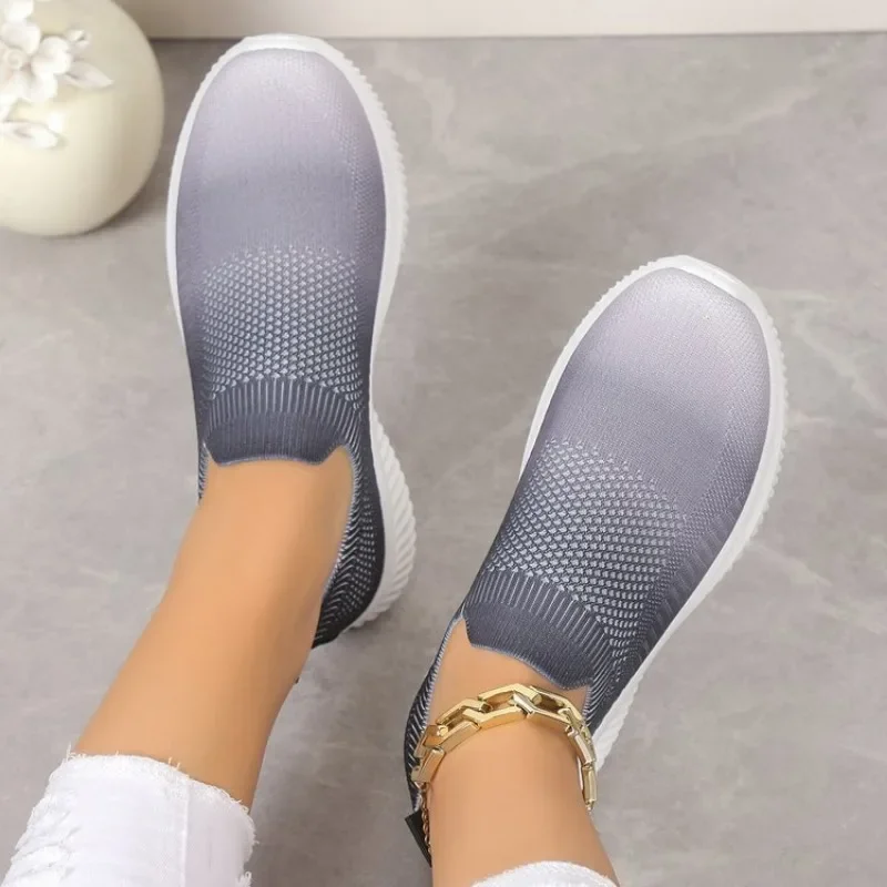 Fashion Gradient Color Women Flats Shoes Breathable Mesh Platform Sneakers Slip on Soft Ladies Casual Shoes Women Tennis Flats