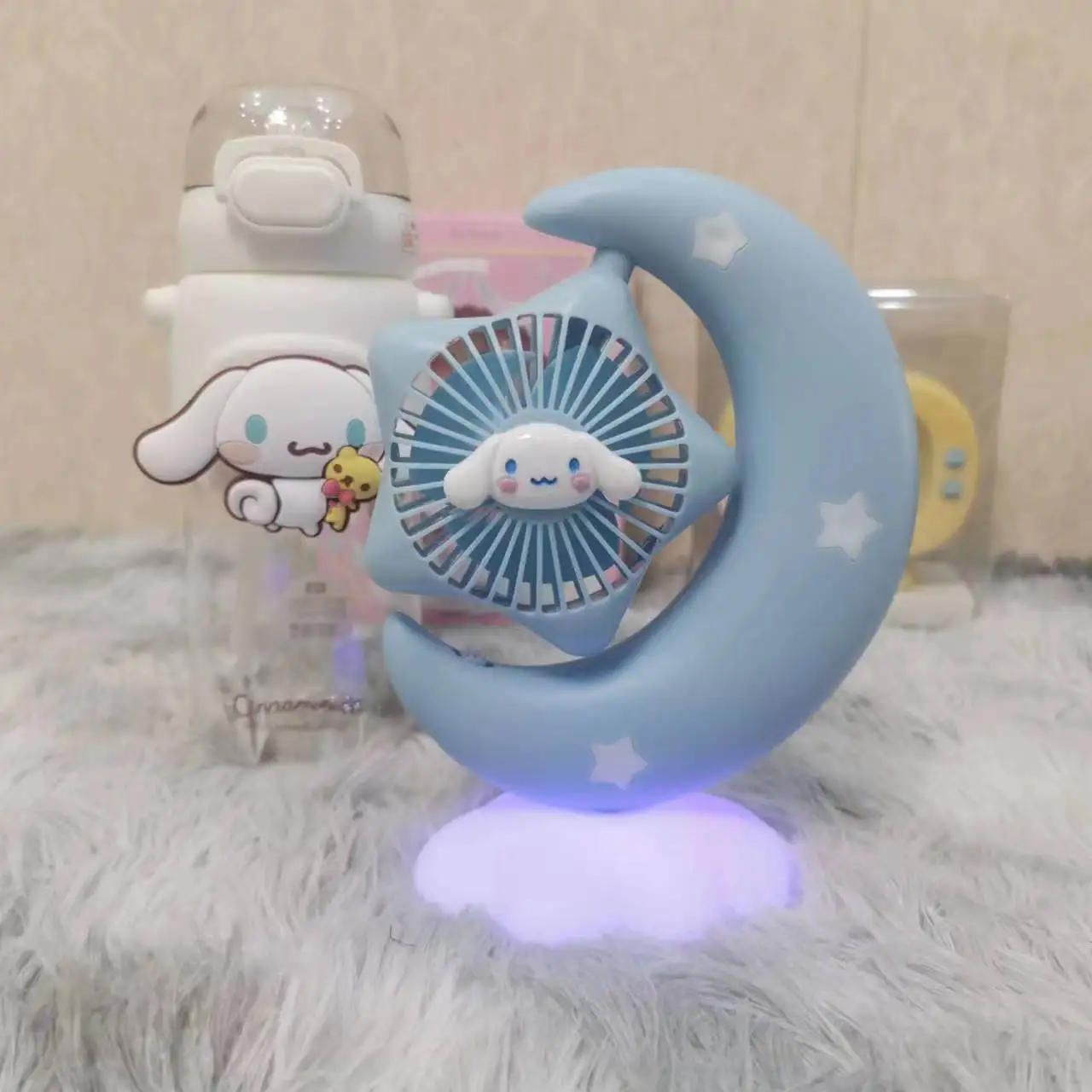 Cinna moroll Desktop USB wiederauf ladbarer kleiner Fan neu meine Melodie Cartoon niedlichen Mond stumm großen Wind leuchtenden kleinen Desktop-Fan