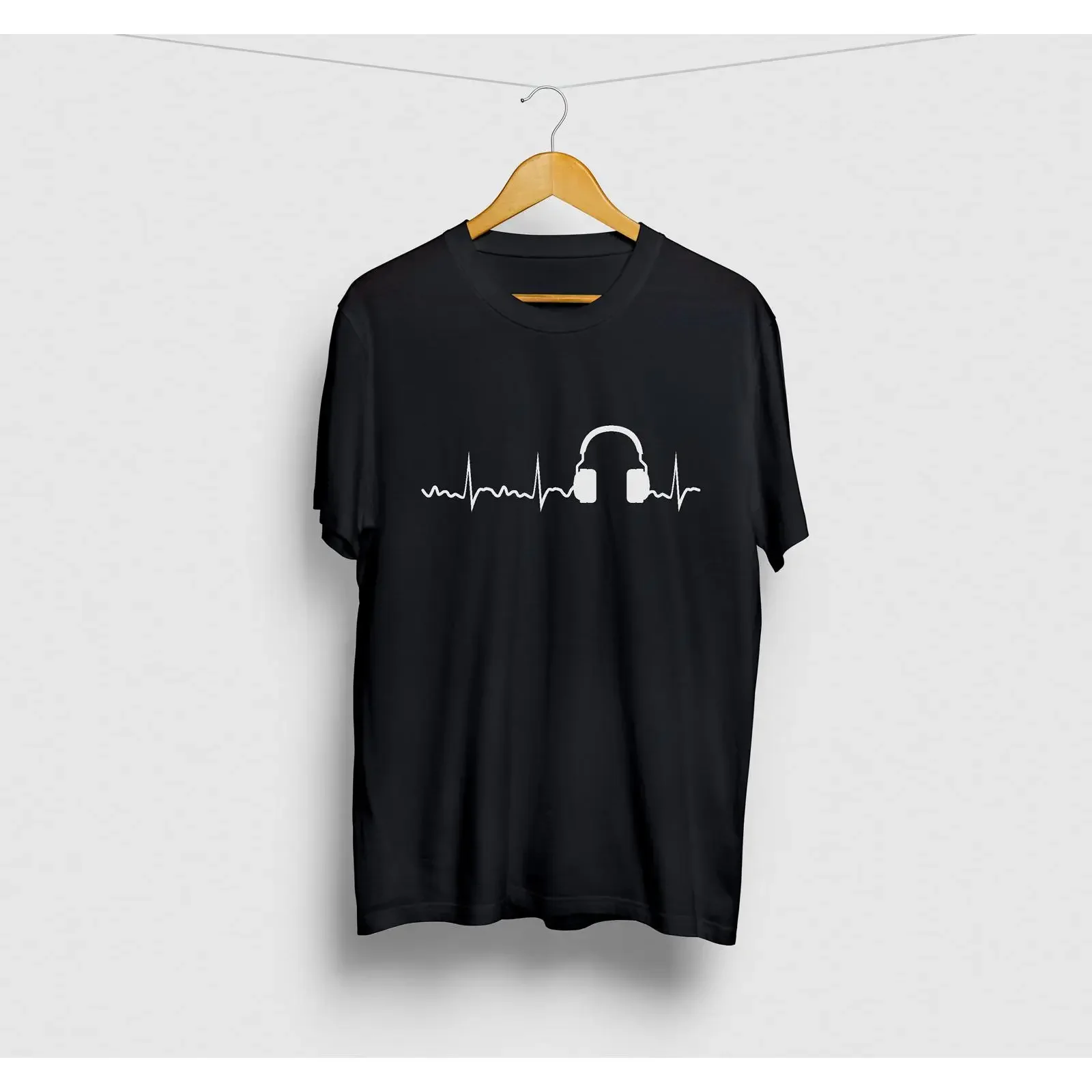 Headphone Heartbeat Music Producer EDM T Shirt Electronic Musician Hip Hop Beatmaker Synthesizer  vintage Washed Soft homme