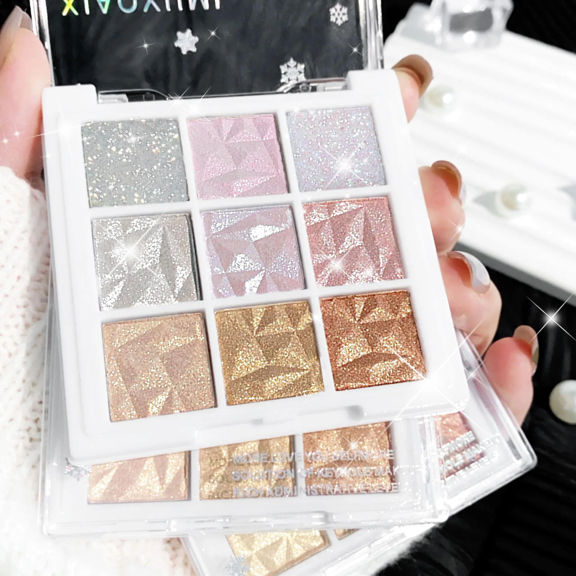 Paleta de sombras de ojos de 9 colores con copos de nieve navideños, brillo mate, resistente al agua, de larga duración, segura, unisex, maquillaje festivo