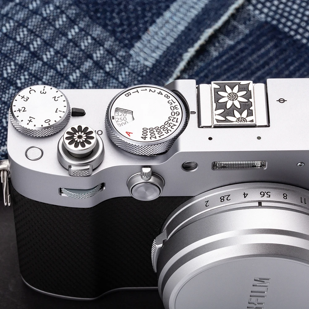

Camera Hot Shoe Cover Soft Release Button Shutter Button For Fuji X100VI XE4 XPro3 XM5 Xhalf Nikon Z9 Z6III Z5II ZF Leica M10 Q3