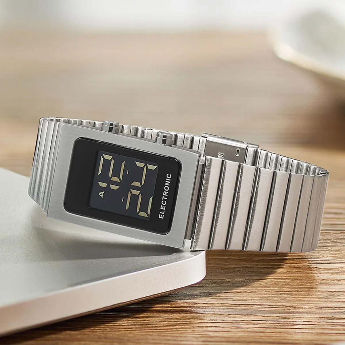 Vintage Rectangle Digital Watch for Men Women Fashion Square Display Casual Stainless Steel Band Retro Electronic Wristwatch
