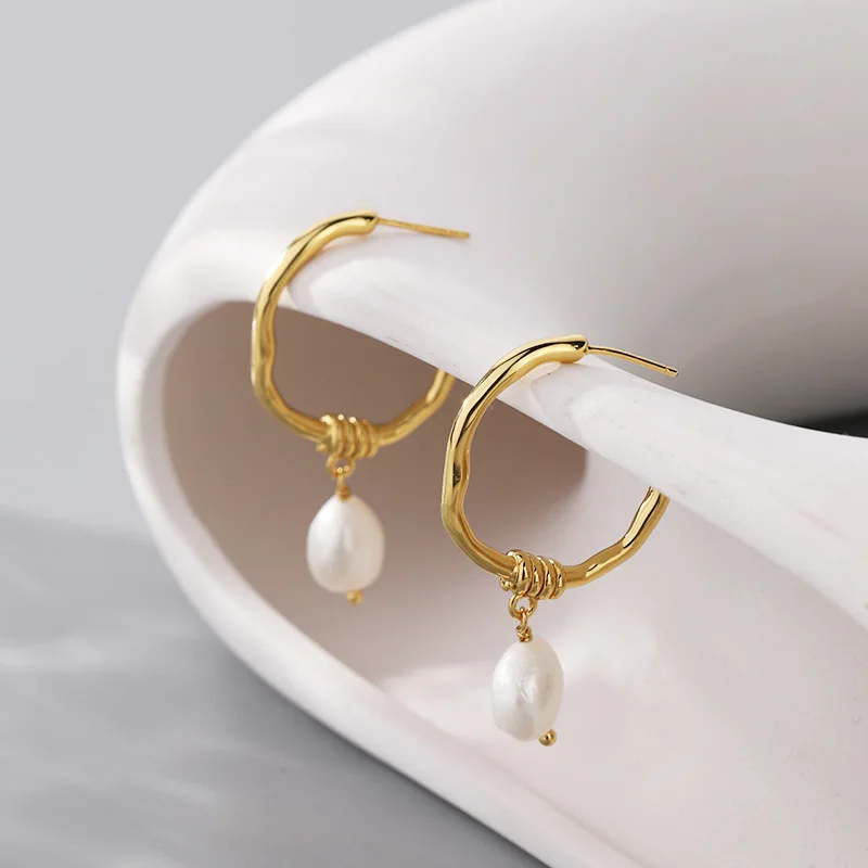 C-shaped Baroque Pearl Earrings for Women Silver Needle Fashion Light Luxury Retro