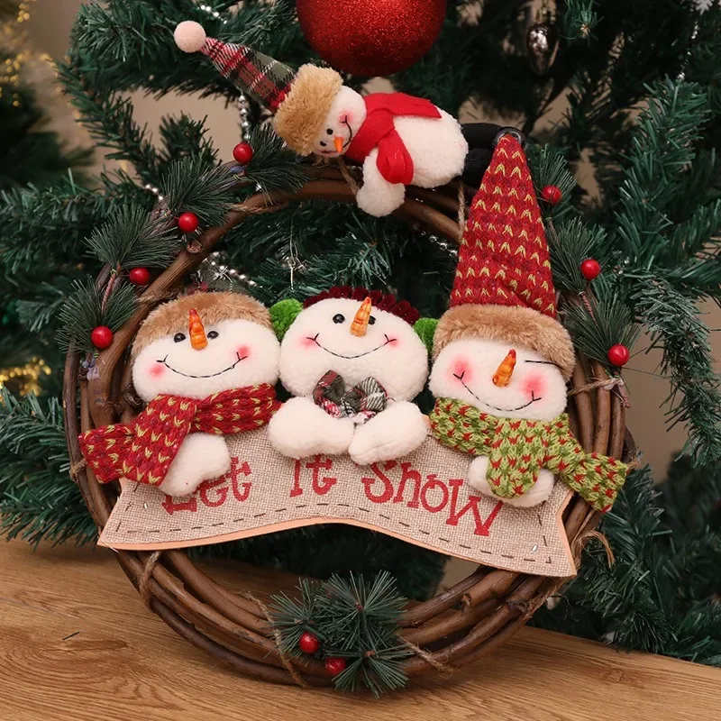 

Wholesale Handmade Wicker Garland with Snowman Santa and Reindeer Perfect for Scene Setting Festive Christmas Decoration