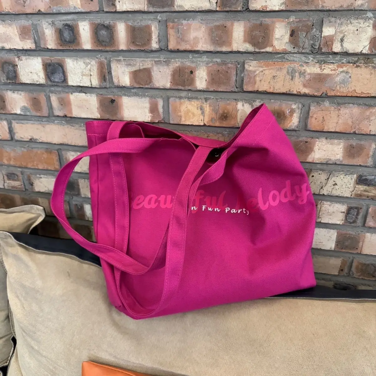 

Versatile Simple One-shoulder Pink Letter Canvas Shopping Bag for Women with Large Capacity for Portable Shopping Storage