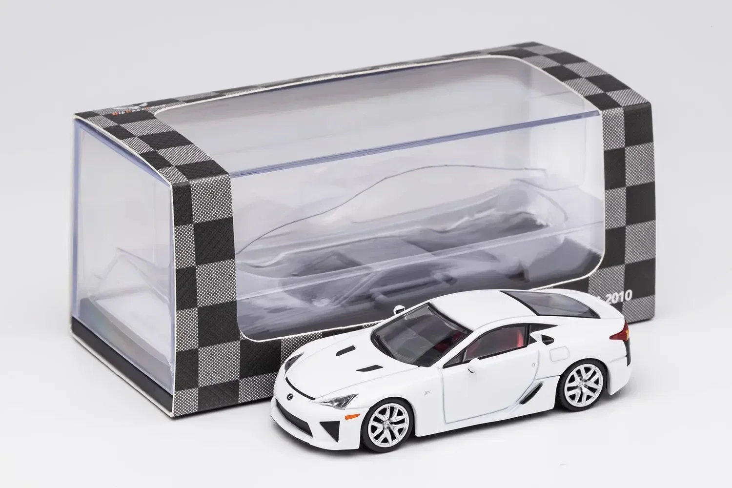 DCT 1/64 Lexus LFA samochód sportowy zabawki ze stopu pojazd silnikowy odlewany metal Model dla dzieci świąteczne zabawki prezentowe dla chłopców