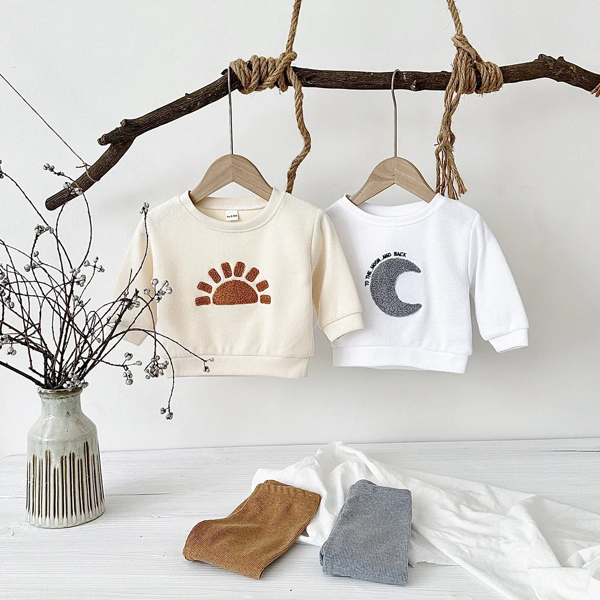 Baby Toddler Long Sleeve Crew Neck Sweatshirt, Sun Moon 3D Chenille Embroidery Unisex Pullover Autumn Top