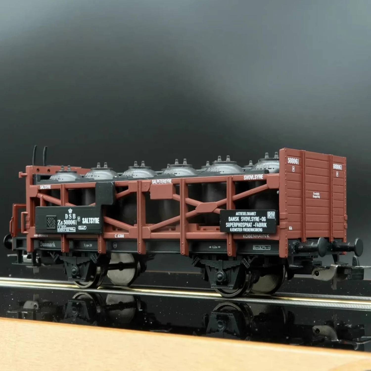 PIKO HO نوع 1/87 لعبة النقل 24543 الكلاسيكية الدنماركية زجاجة حمض النقل النقل قطار نموذج الصبي لعبة هدية #3