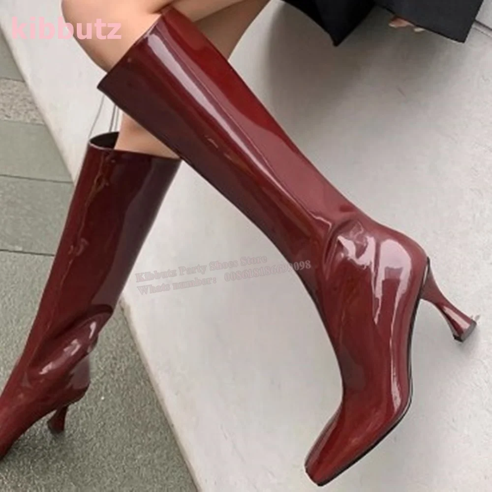 Sepatu bot tinggi lutut kulit paten mode Slip-On merah Solid hak kucing kaki persegi sepatu wanita seksi elegan ringkas terbaru 2023