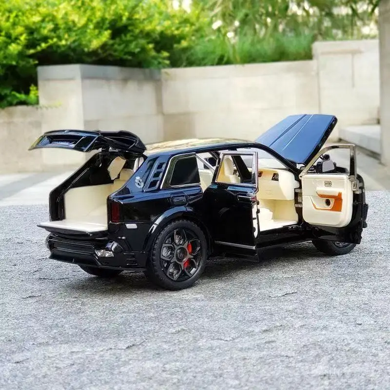 1:24 ロールスロイスカリナン Masory SUV 合金豪華な車モデルダイキャスト金属おもちゃの車モデルシミュレーション音と光子供のギフト