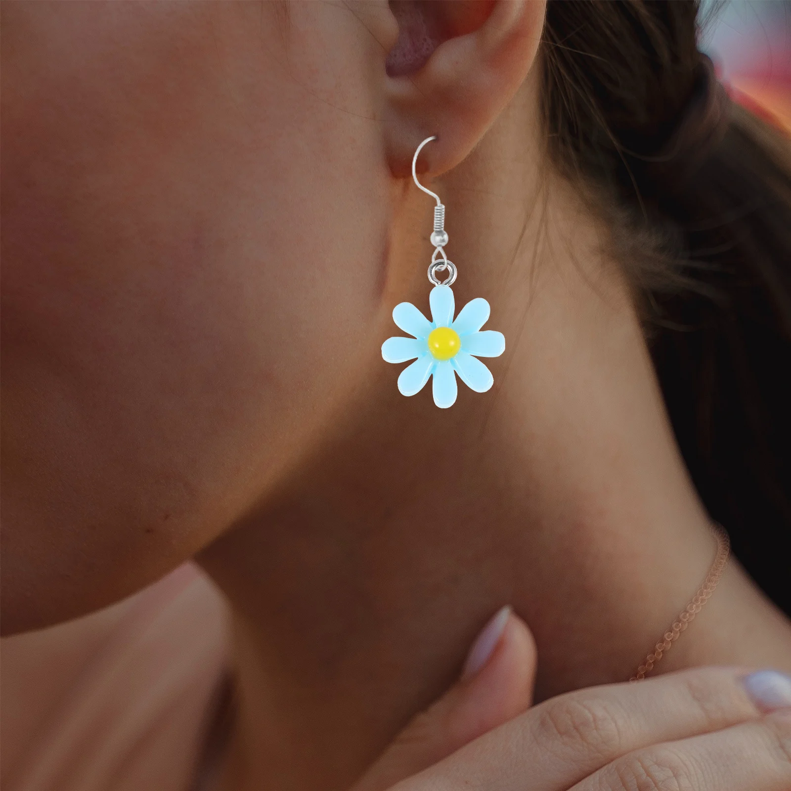 

40Pcs Resin Flower Pendants Daisy Sunflower Charms Yellow Green for Earrings Necklaces Bracelets Keychains