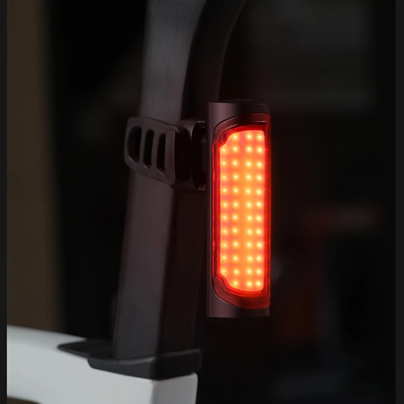 مصباح خلفي مانعة للتسرب على مدفوعات المياه الخلف مصباح تلقائي للضوء القابل لإعادة شحن #1