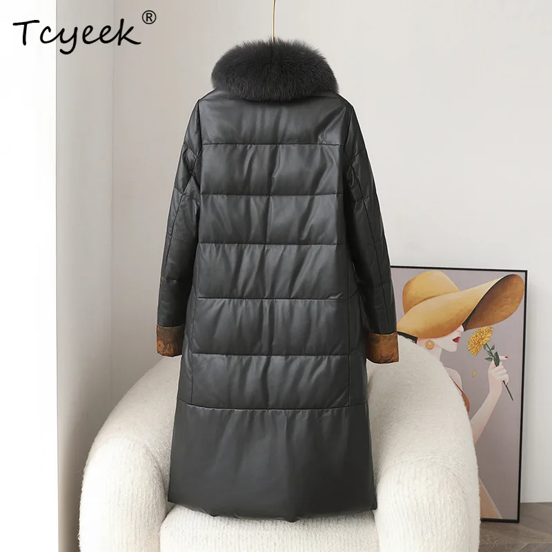 Tcyeek سترة جلدية أصلية للنساء 2025 ملابس شتوية معطف من جلد الغنم الحقيقي للنساء 90% معاطف بيضاء مبطنة بياقة من فرو الثعلب