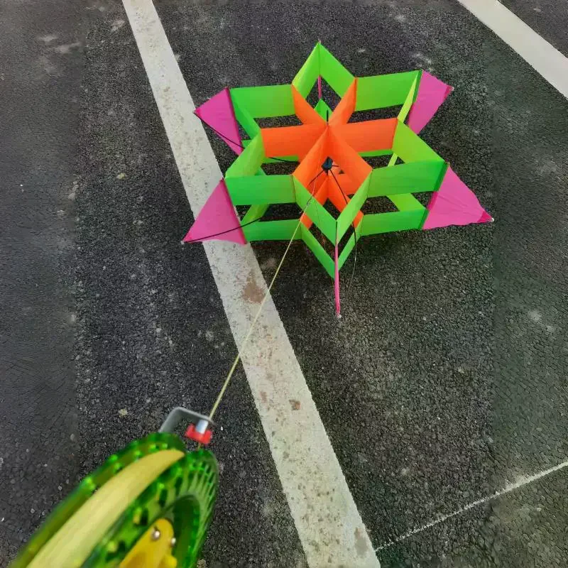 1팩 신형 3D 매화 연, 해변 공원 소풍 여행에 적합, 어린이 및 성인용, 쉽게 날릴 수 있는 야외 장난감