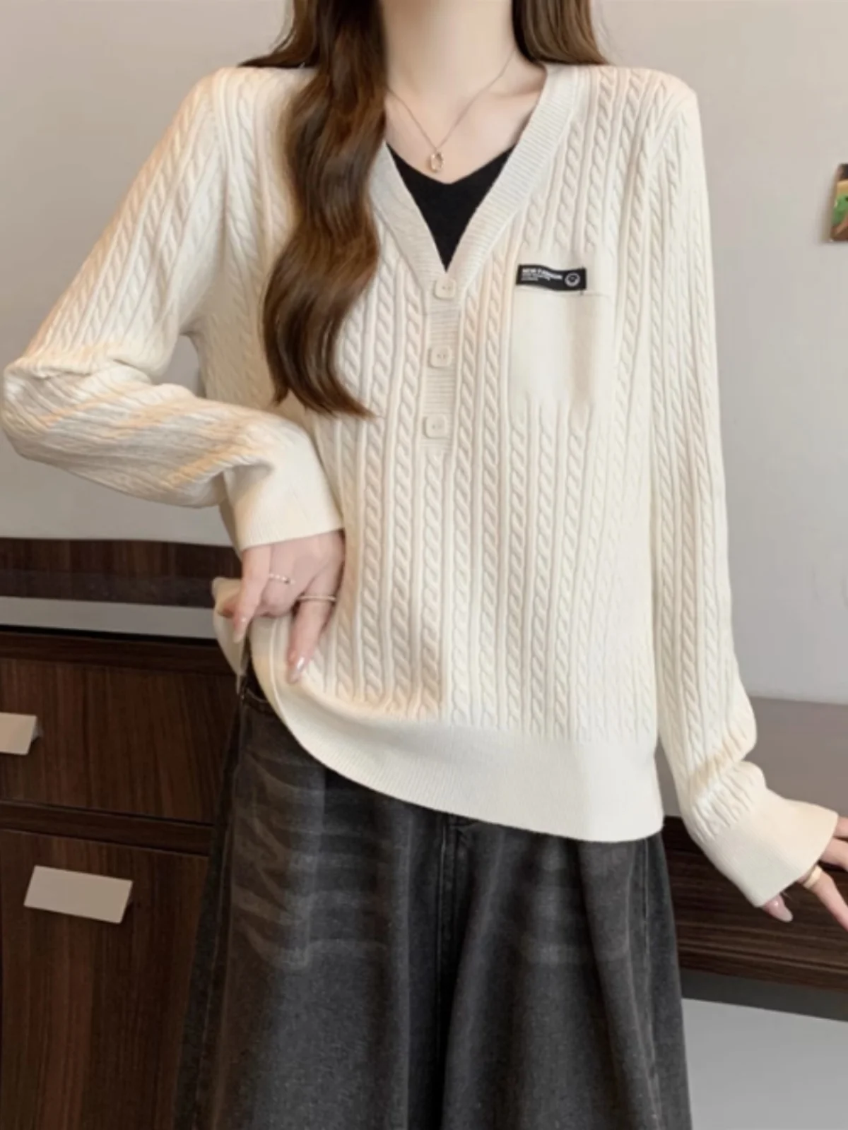 حجم كبير المرأة فضفاضة التخسيس V-Ne محبوك سترة الخريف الشتاء Faionable الشباب العلوي رعب سترة