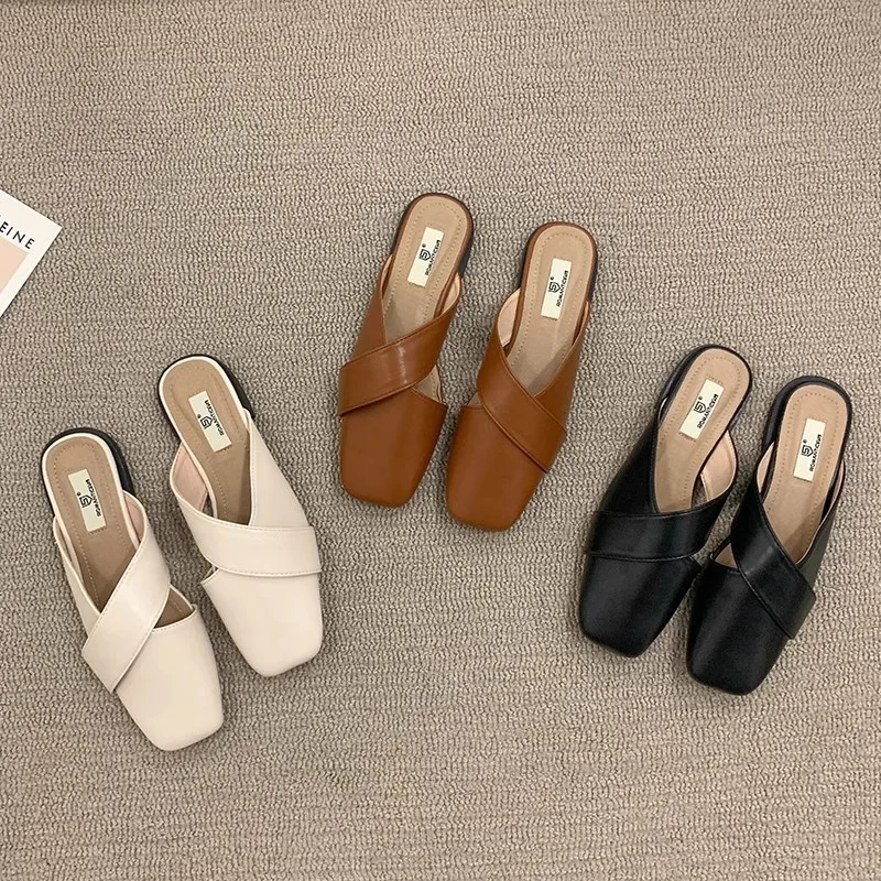 Elegant women's leather flat slippers women's summer mules square enclosed slippers women's casual shoes black and white slides