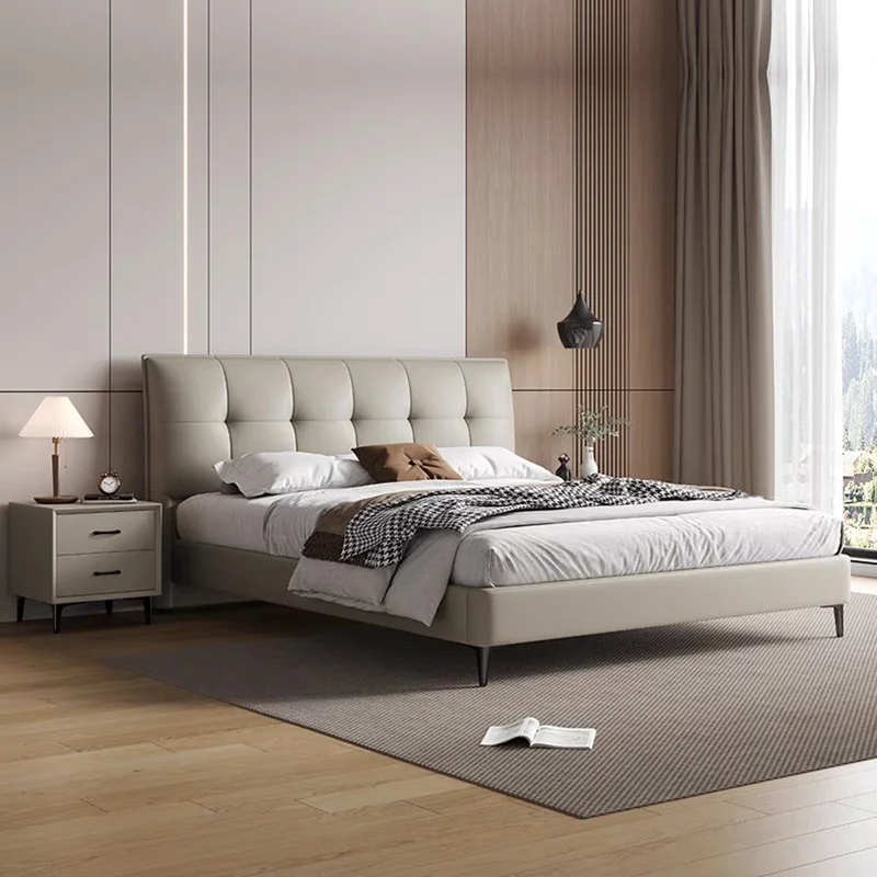 

Кровать размера King-size с каркасом и обивкой из искусственной кожи для спальни. Акция!