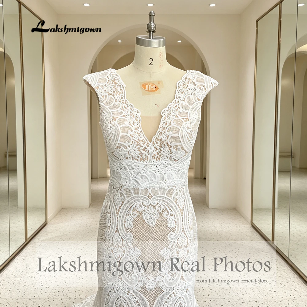 Lakshmigown Spitzen-Meerjungfrauen-Hochzeitskleid, schickes Häkelspitzenkleid mit offenem Rücken, Bohemian-Stil, kurze Ärmel, V-Ausschnitt, Brautkleider nach Maß – Detail 7