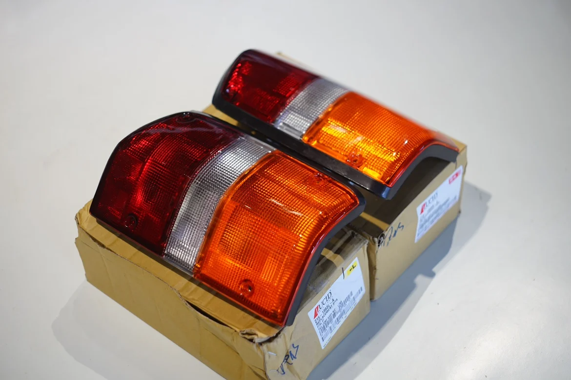 Tail lights for Nissan Patrol Y60, suitable for Nissan Patrol Y60 tail lights, Nissan Y60 tail lights